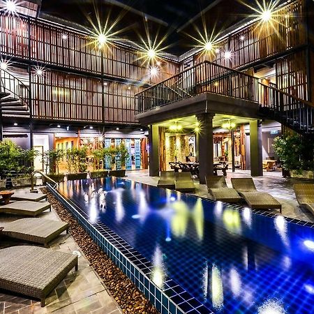 Lap Roi Karon Beachfront By Shanaya Eksteriør bilde