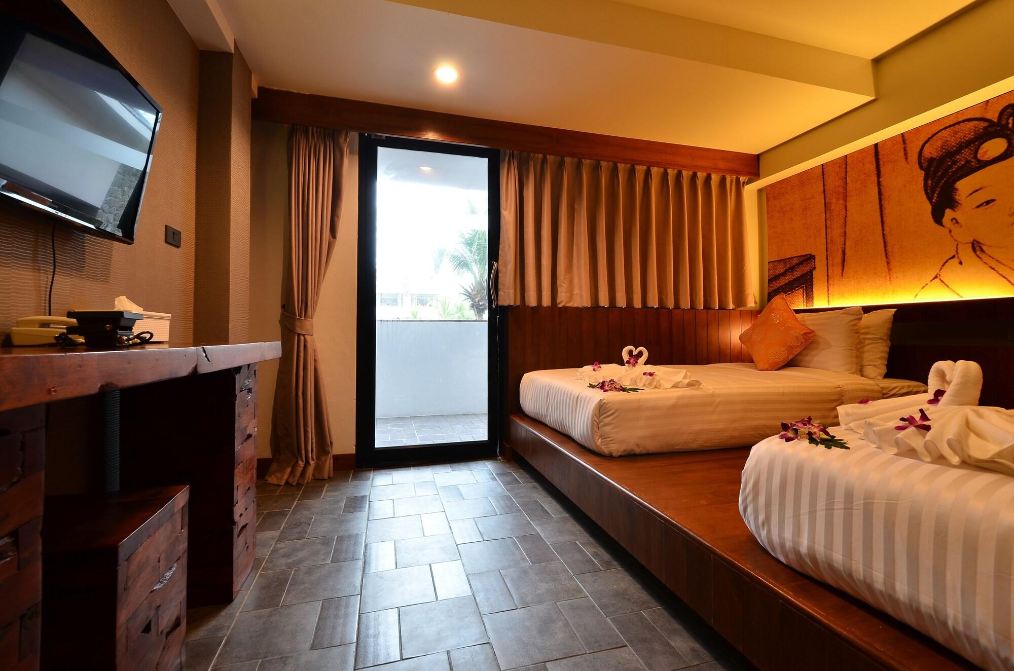Lap Roi Karon Beachfront By Shanaya Eksteriør bilde