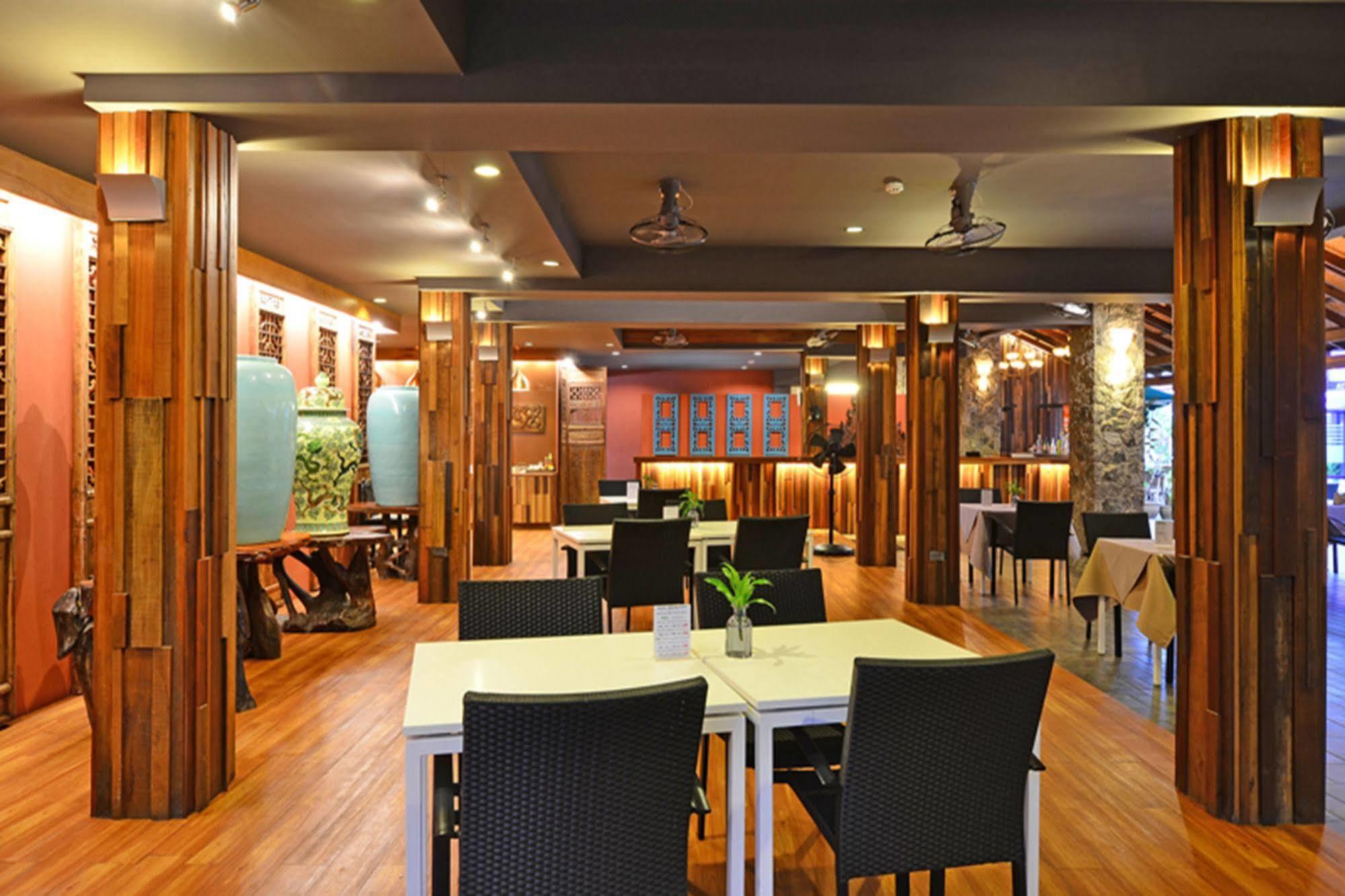 Lap Roi Karon Beachfront By Shanaya Eksteriør bilde