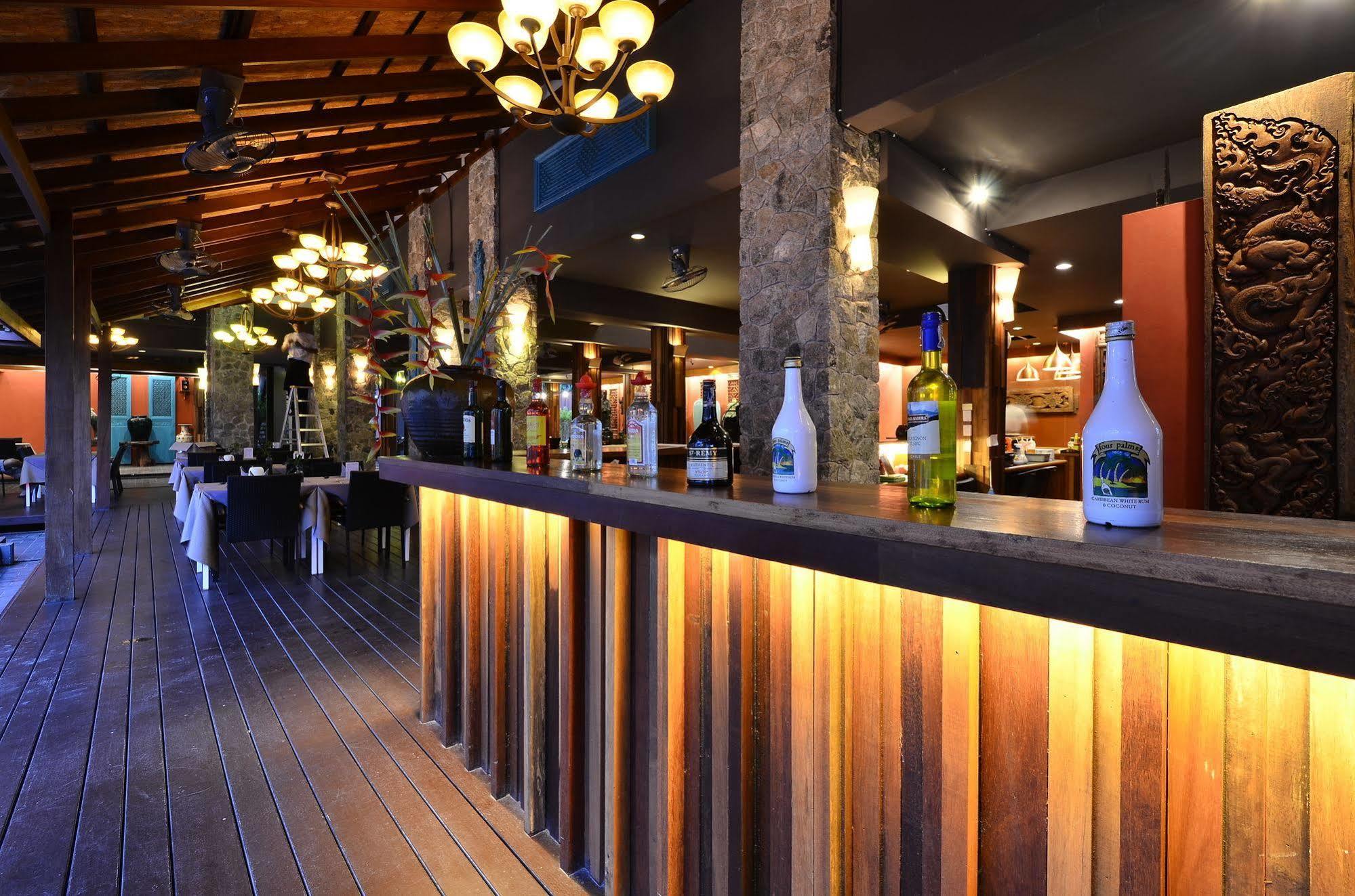Lap Roi Karon Beachfront By Shanaya Eksteriør bilde