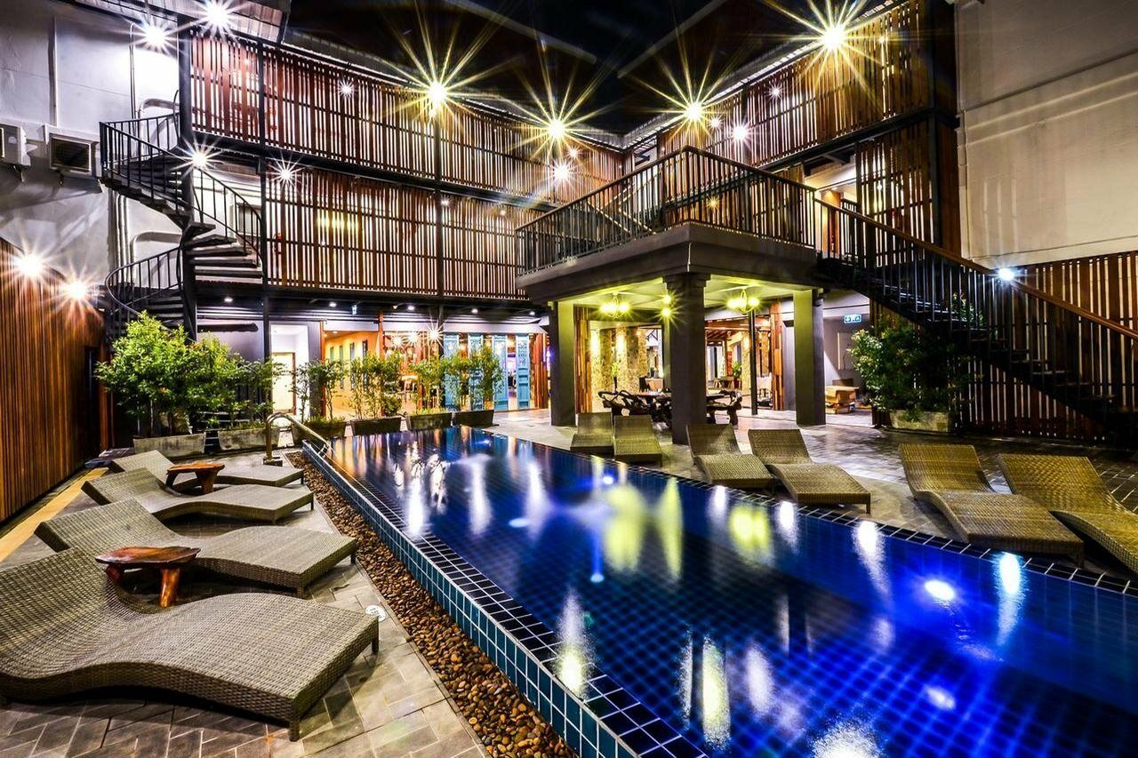 Lap Roi Karon Beachfront By Shanaya Eksteriør bilde